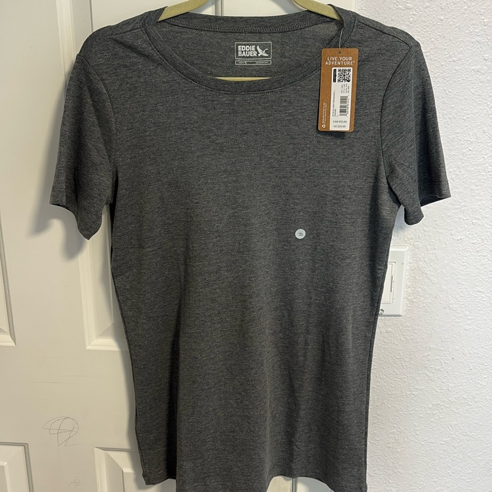 New- Eddie Bauer Tee size-L